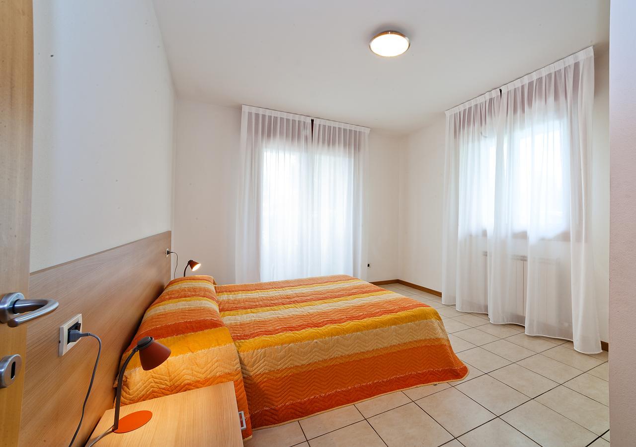 Residence Roberta Каорле Екстериор снимка